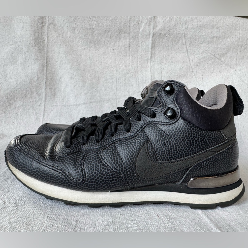 Nike Internationalist Mid Leather Black (859549-001) Women’s Size 7